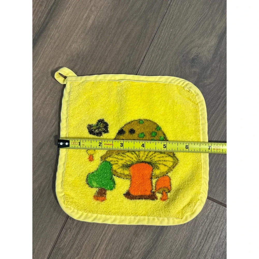Vintage 1970s Mushroom Terry Cloth Potholder